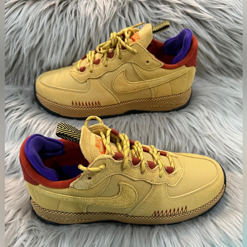 Nike (WMNS) Nike Air Force 1 Wild
'Wheat Rugged Orange'. New